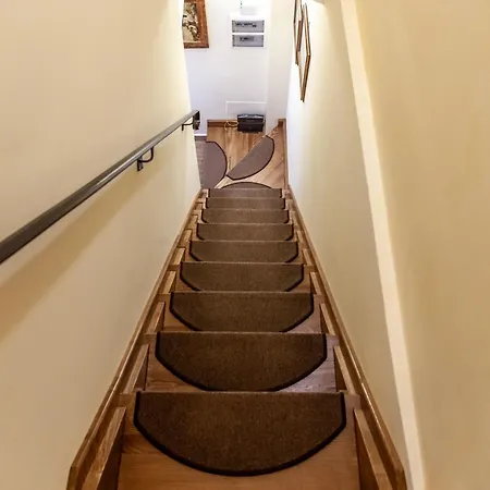 Piazza Noua 1831 Bed & Breakfast