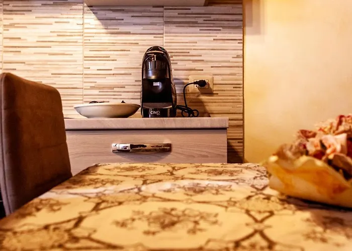 Piazza Noua 1831 索拉